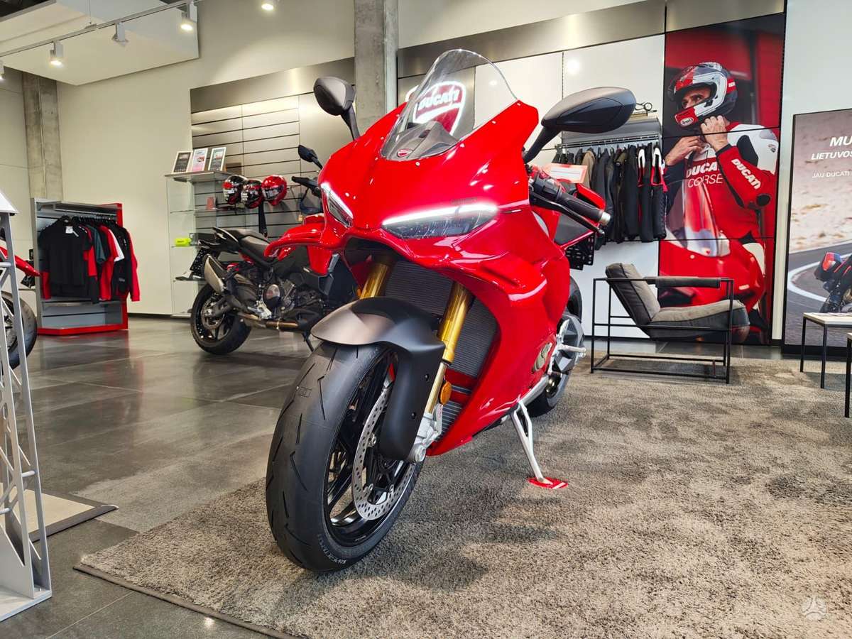 Ducati Panigale 1103cc, спортбайки / superbikes