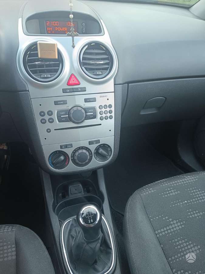 Opel Corsa, 1.2 l., Хэтчбек