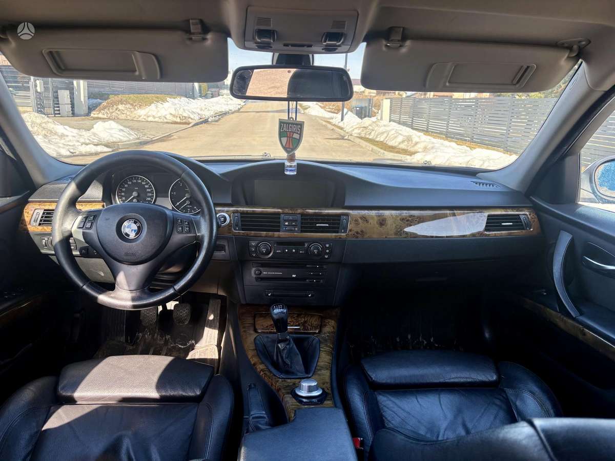 BMW 320, 2.0 l., universalas