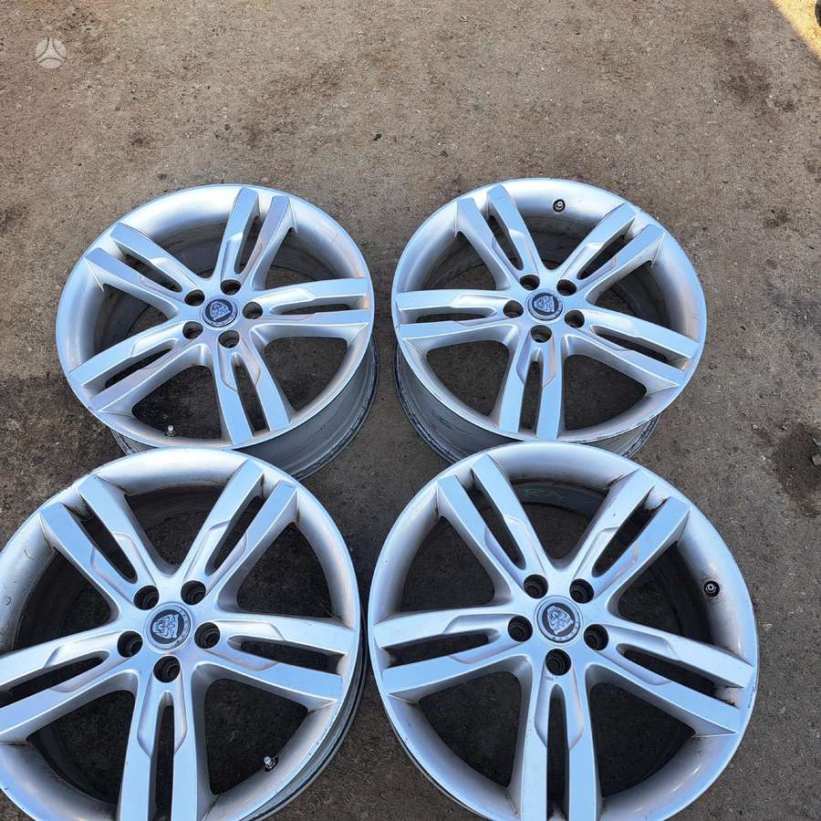 Jaguar, light alloy, R19