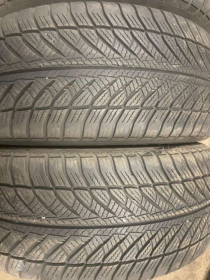 Goodyear, universalios 245/45 R18