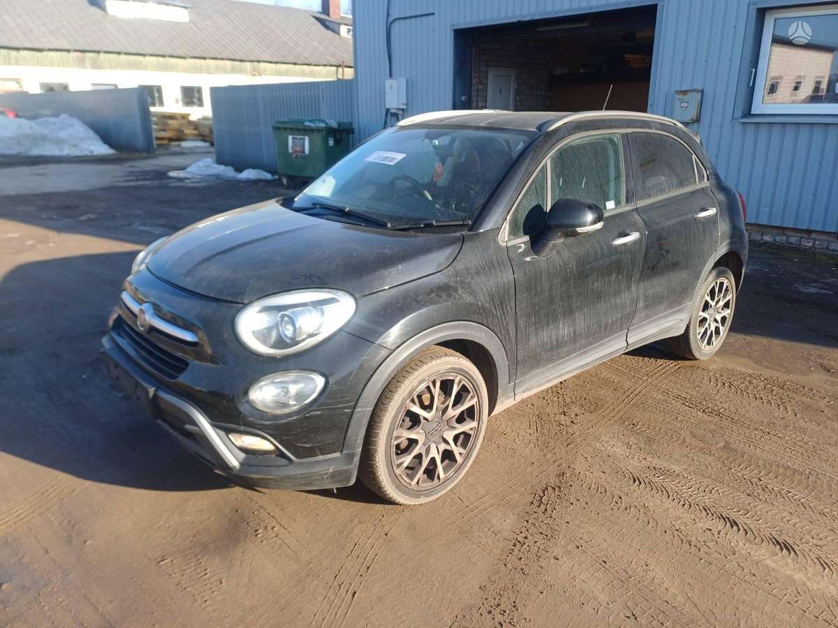 Fiat 500X dalimis. Engine code 55260384 color code 601