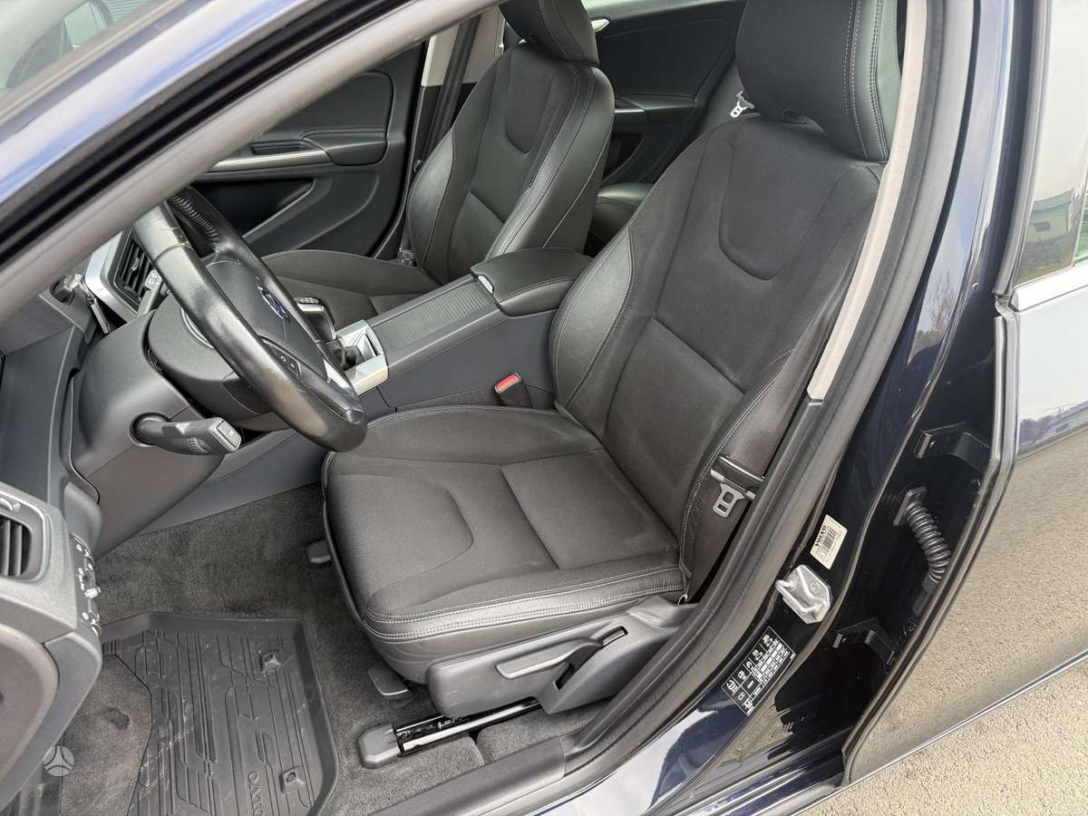 Volvo V60, wagon