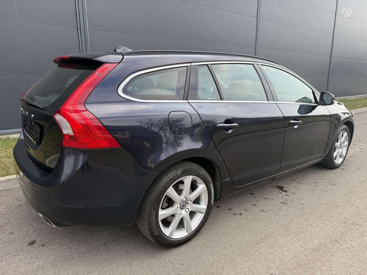 Volvo V60, Универсал