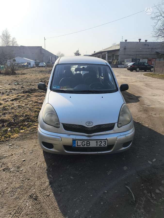 Toyota Verso-S - 2