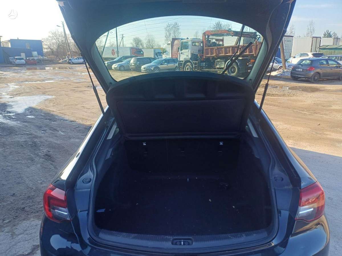 Opel Insignia for parts. Engine code b16dth gearbox code mgx color code