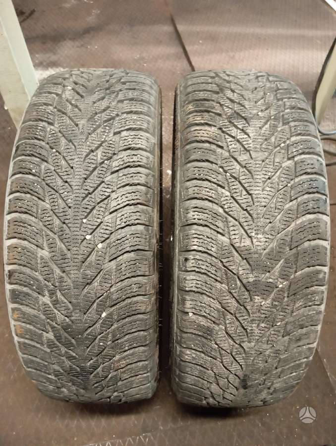 Nokian, winter 215/45 R20