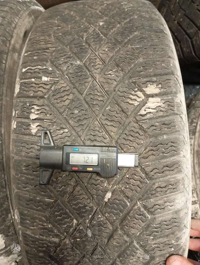 Continental, зимние 215/55 R18