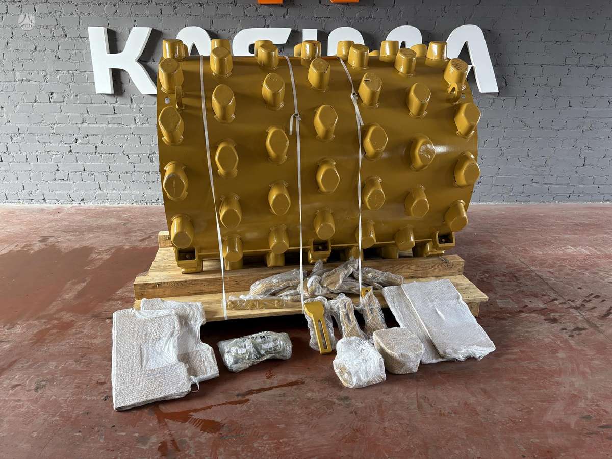 Caterpillar CS44B, катки