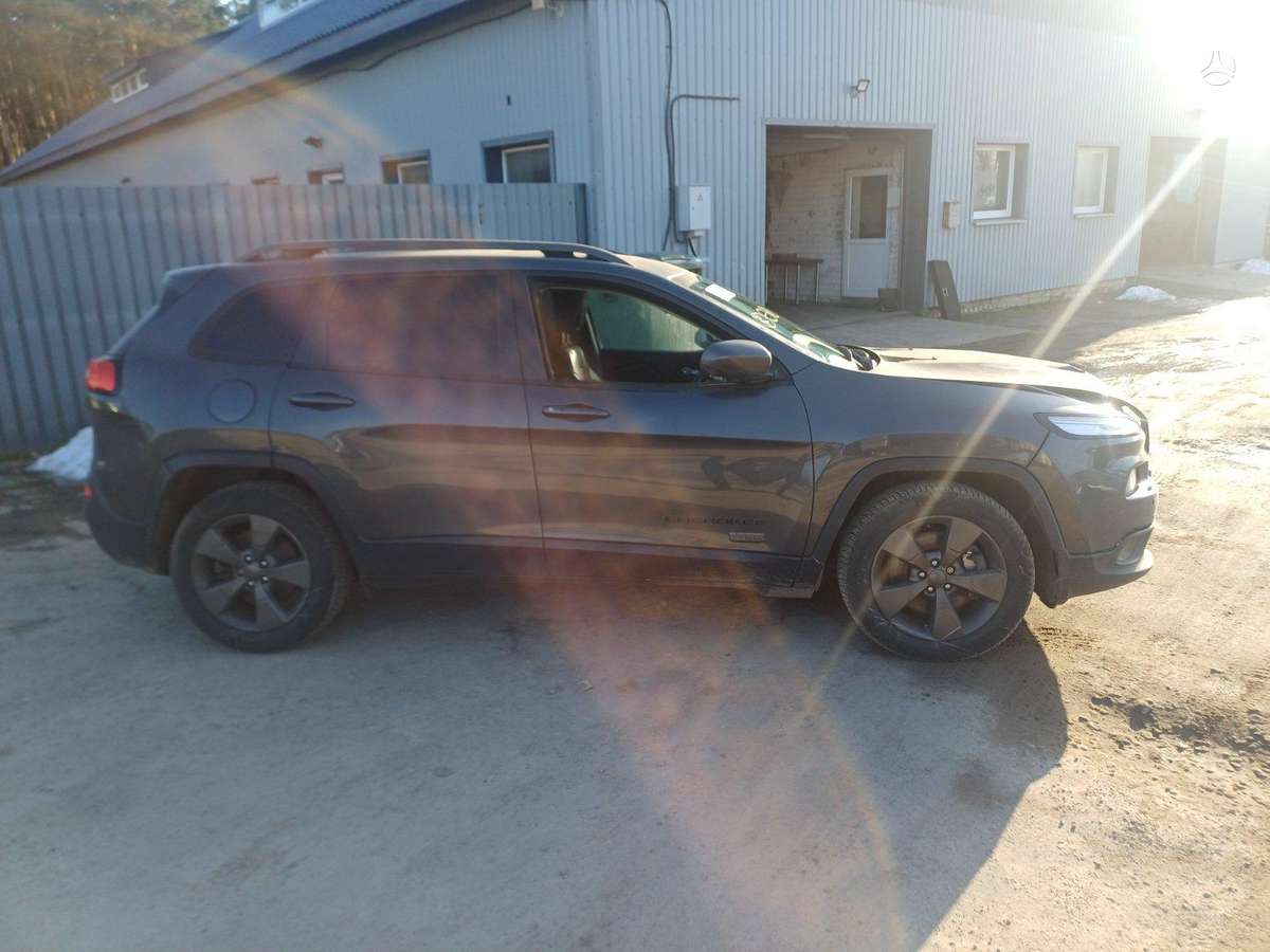 Jeep Cherokee по частям. Engine code ebv color code pau granite crystal