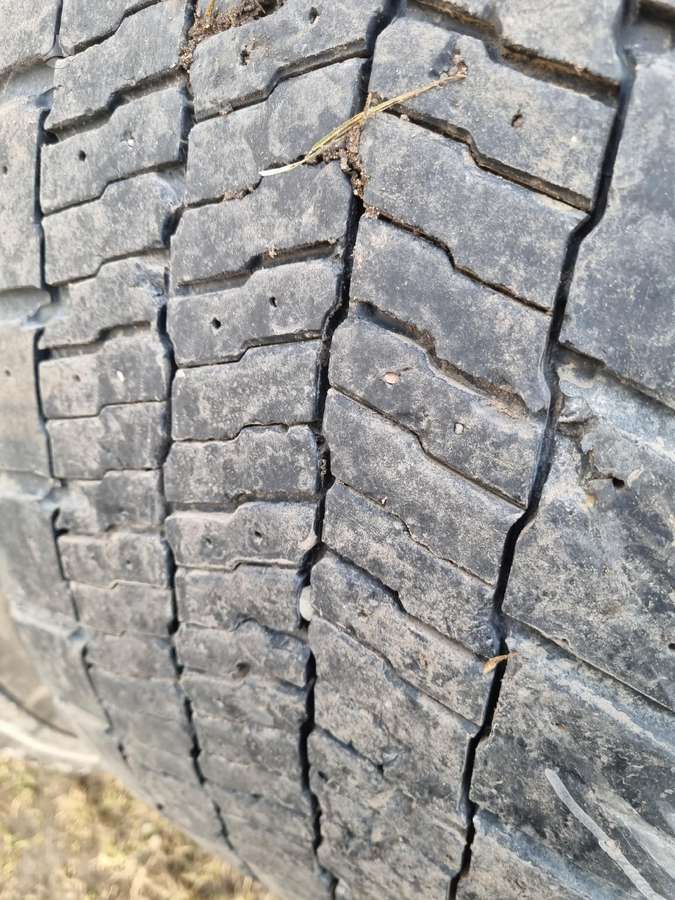 Michelin, всесезонные 315/70 R22,5