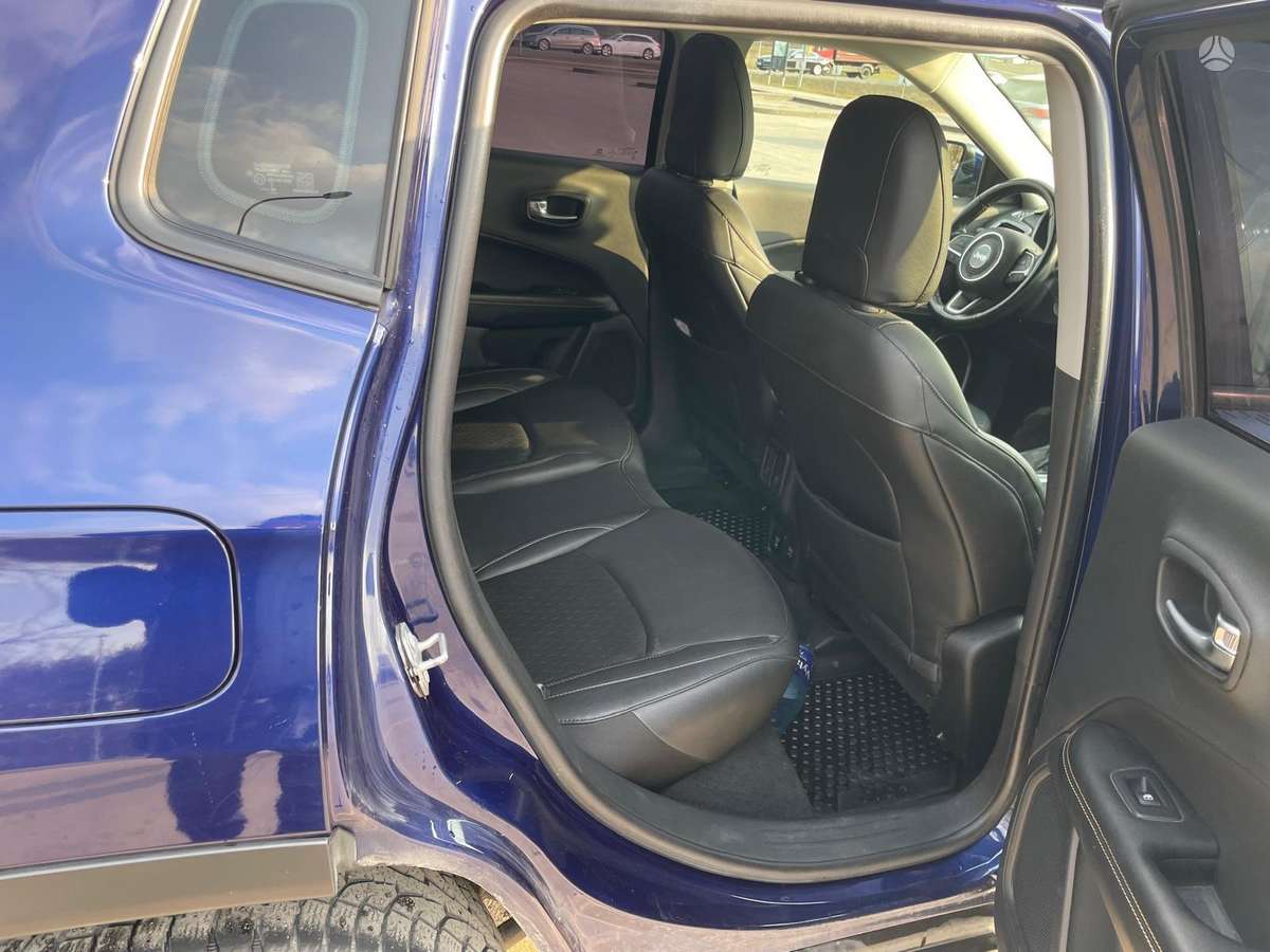 Jeep Compass, 1.3 l., Минивэн