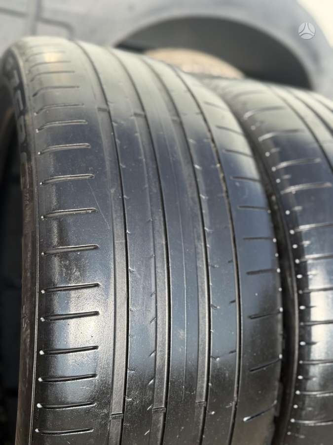 Pirelli P Zero, летние 275/40 R22