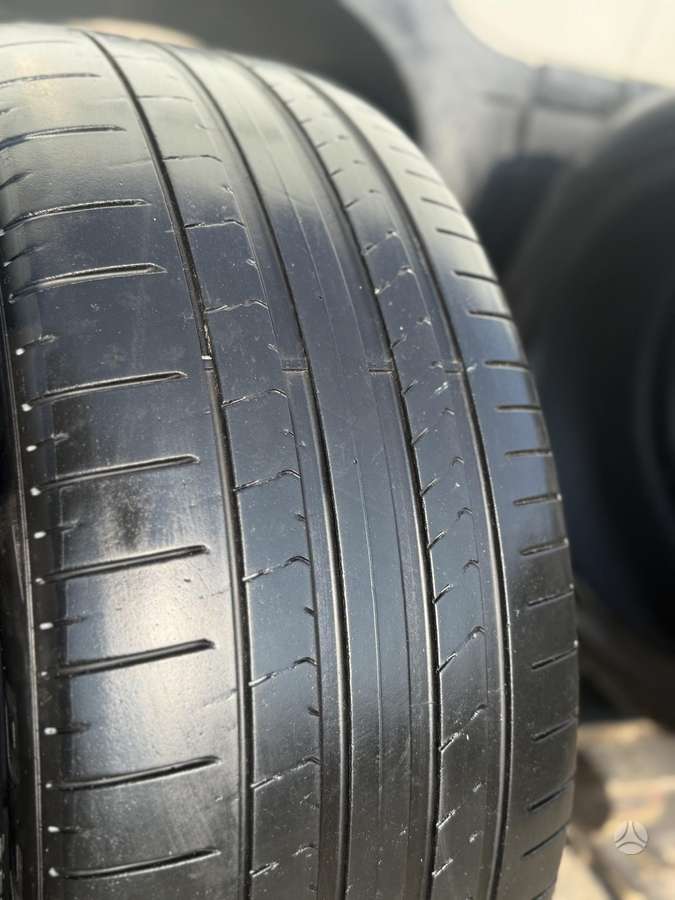 Pirelli P Zero, летние 275/40 R22