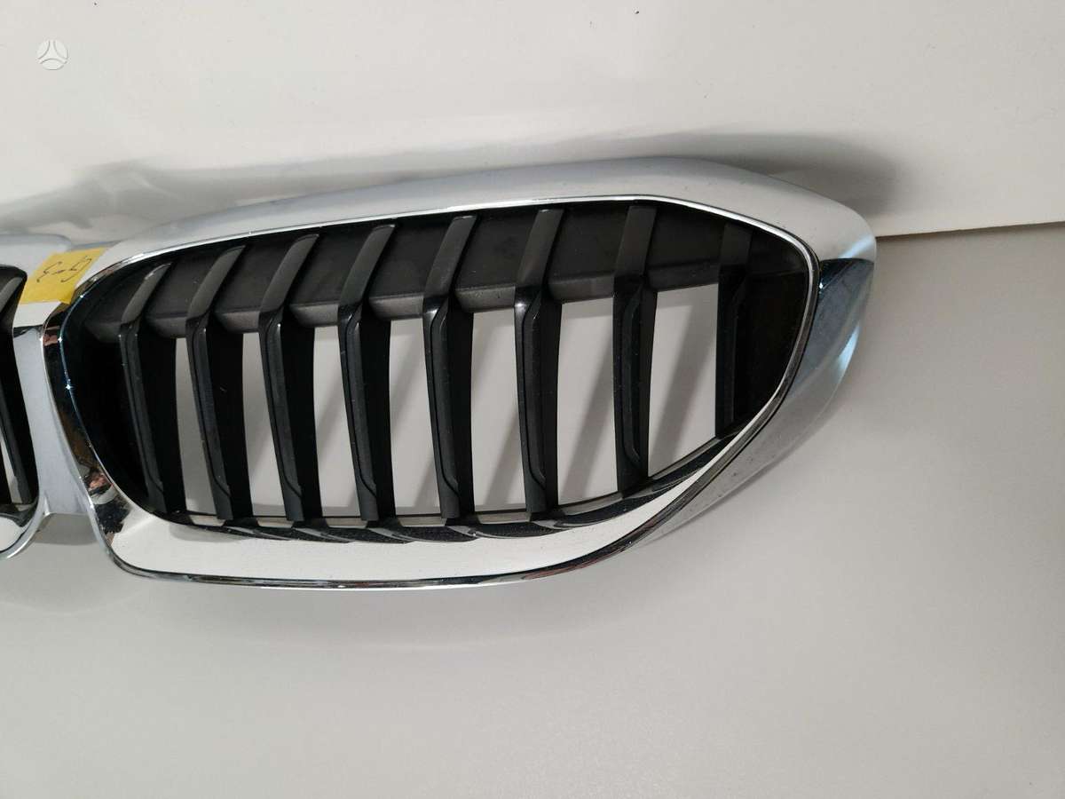 BMW 5 serija, 51137192976, front grill