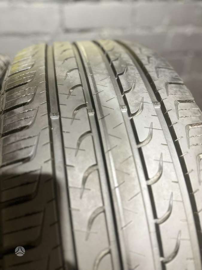Goodyear Efficientgrip SUV 4x4, universalios 285/45 R22