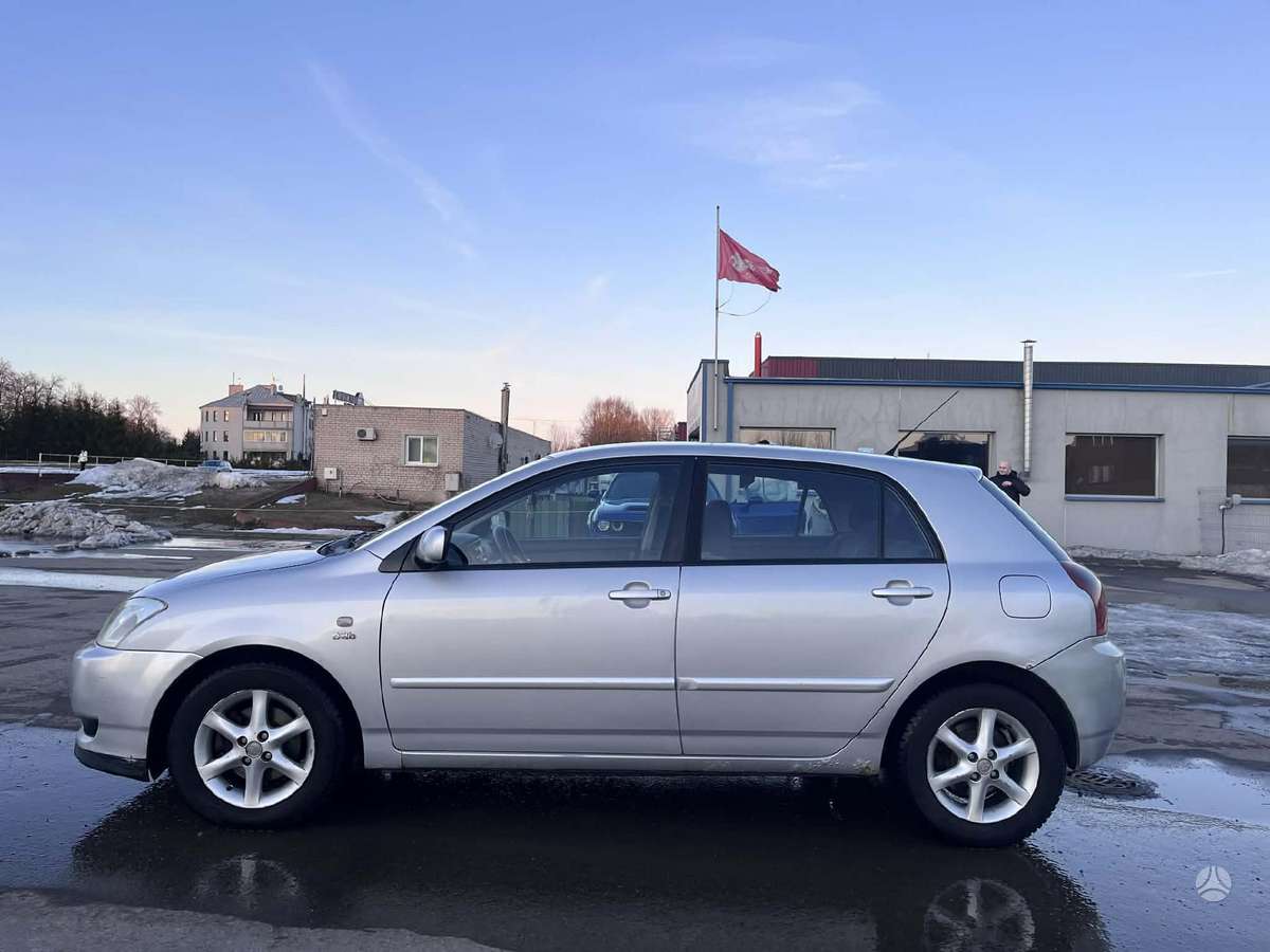 Toyota Corolla, 2.0 l., Хэтчбек