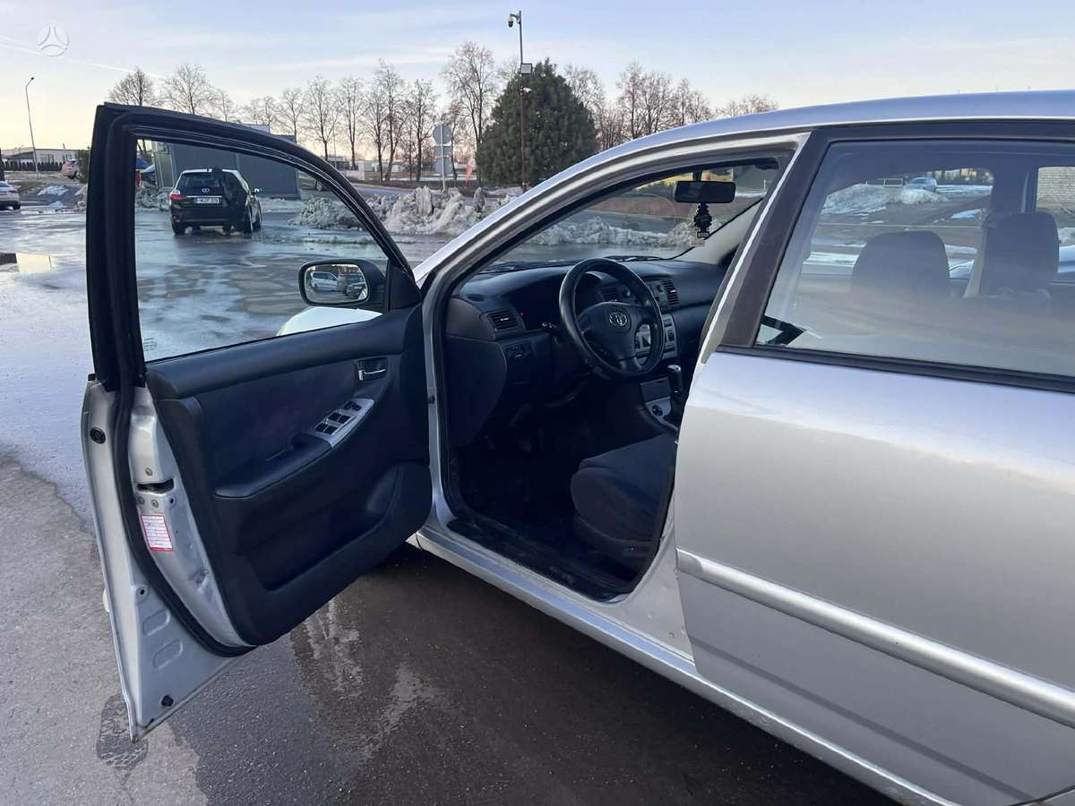 Toyota Corolla, 2.0 l., hatchback
