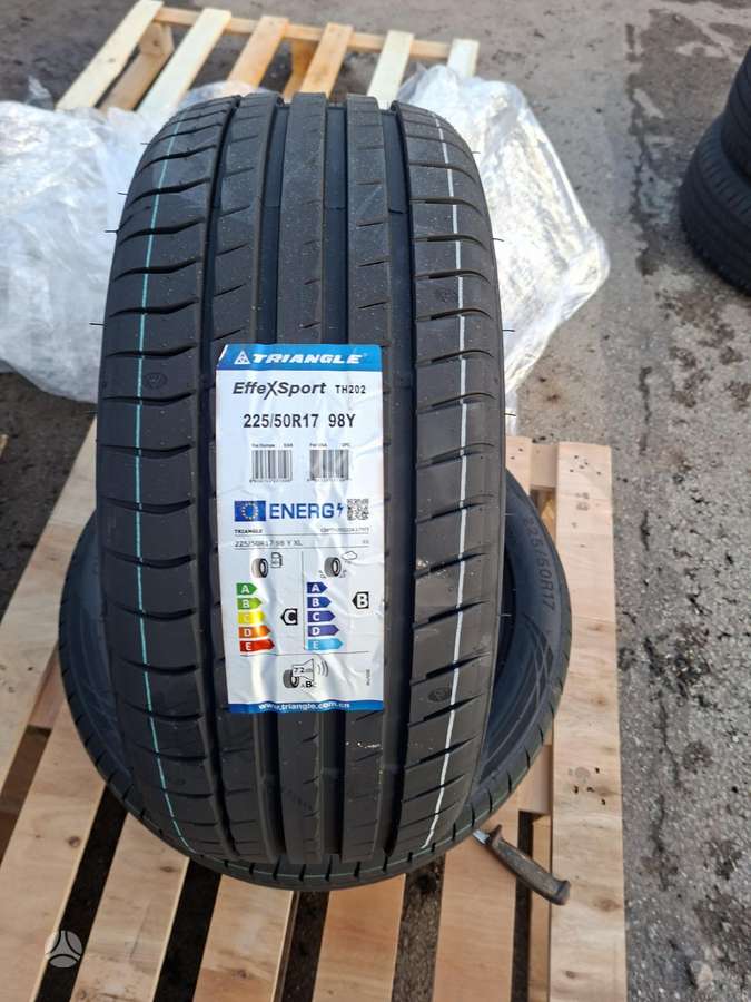 Triangle, vasaras 225/50 R17