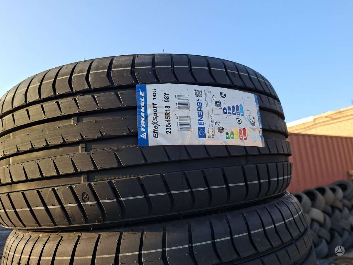 Triangle, vasaras 235/45 R18