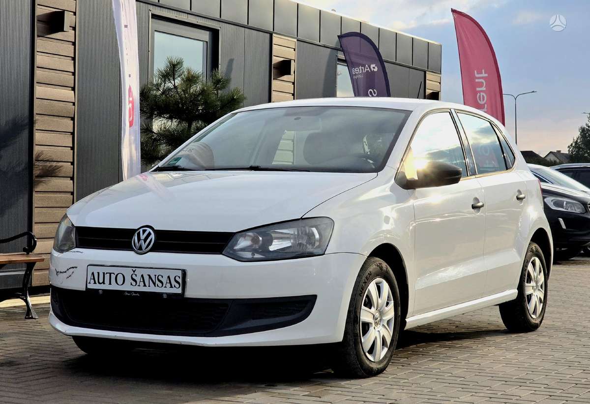 Volkswagen Polo - 1
