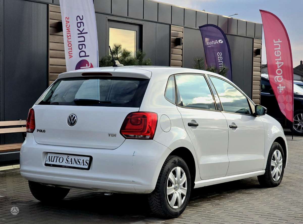Volkswagen Polo - 8