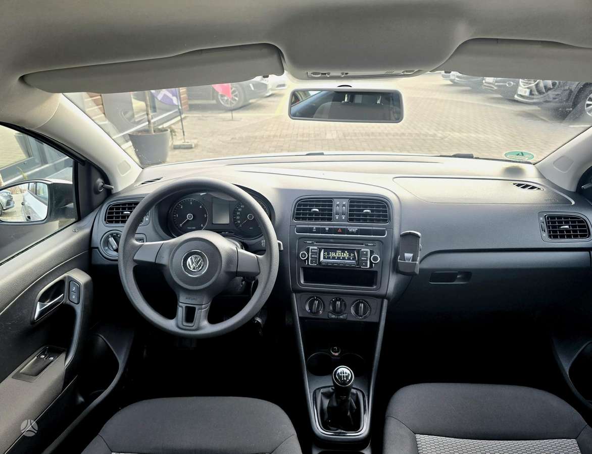Volkswagen Polo - 12