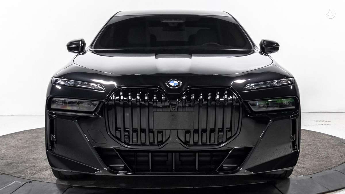 BMW 750, 4.0 l., Лимузин