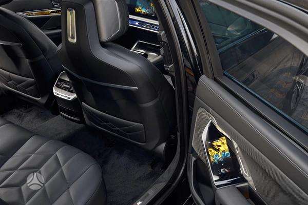 BMW 750, 4.0 l., Лимузин