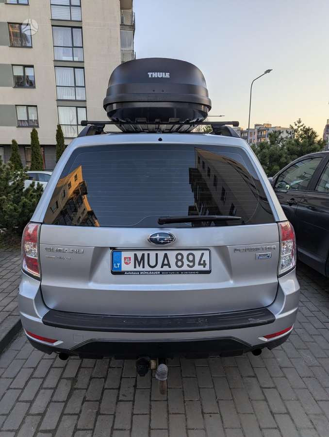 Subaru Forester, 2.0 l., off-road / crossover