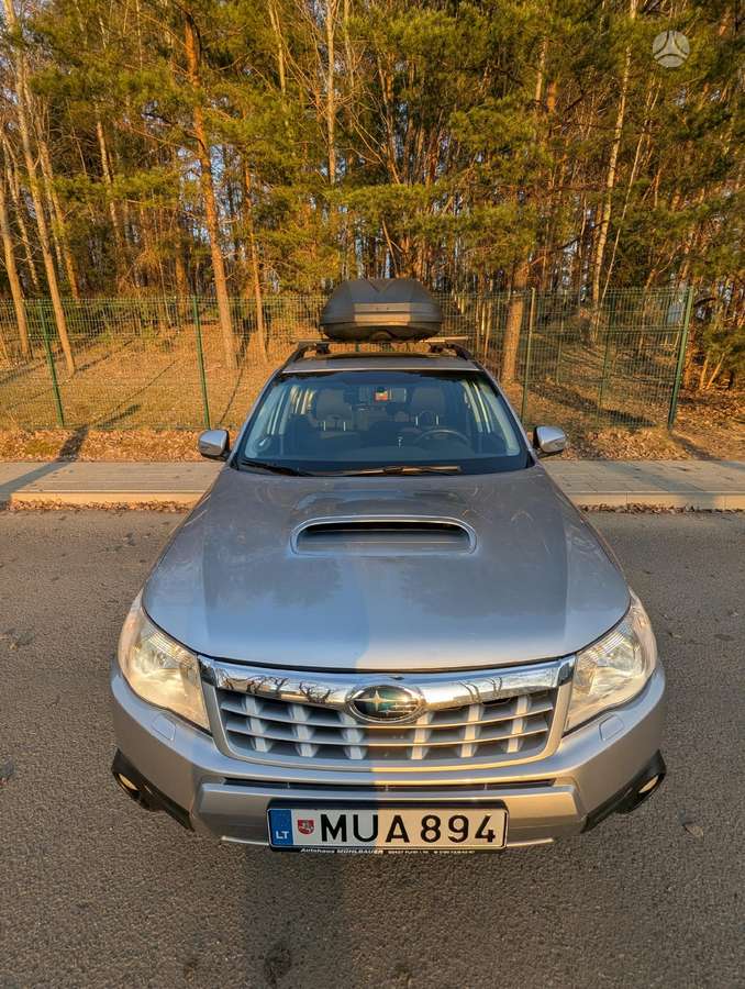Subaru Forester, 2.0 l., off-road / crossover