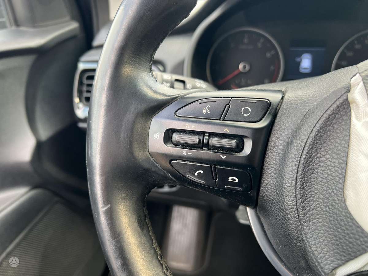 Kia Rio, 1.4 l., hatchback
