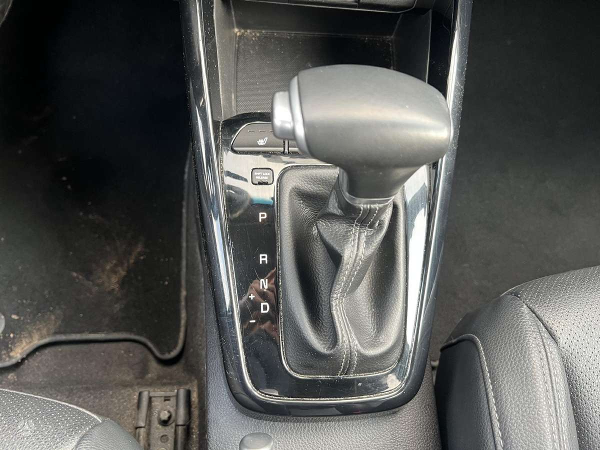 Kia Rio, 1.4 l., hatchback