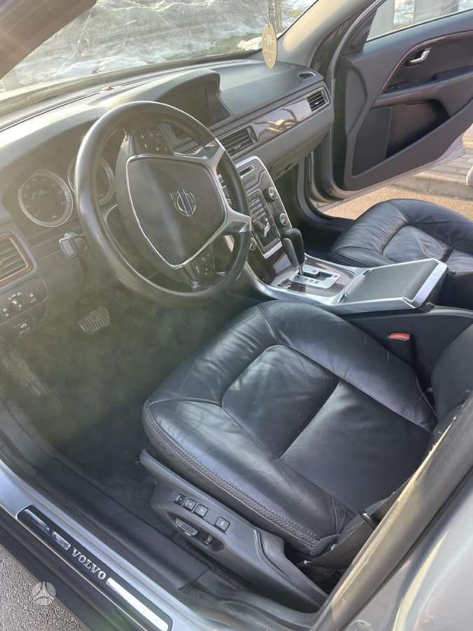 Volvo XC70, 3.2 l., Универсал