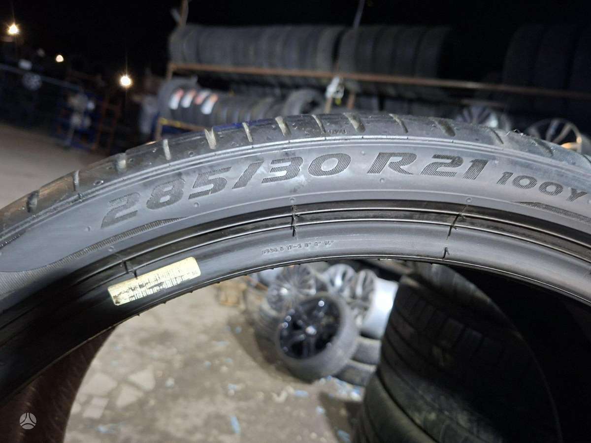 Pirelli P zero, summer 285/30 R21