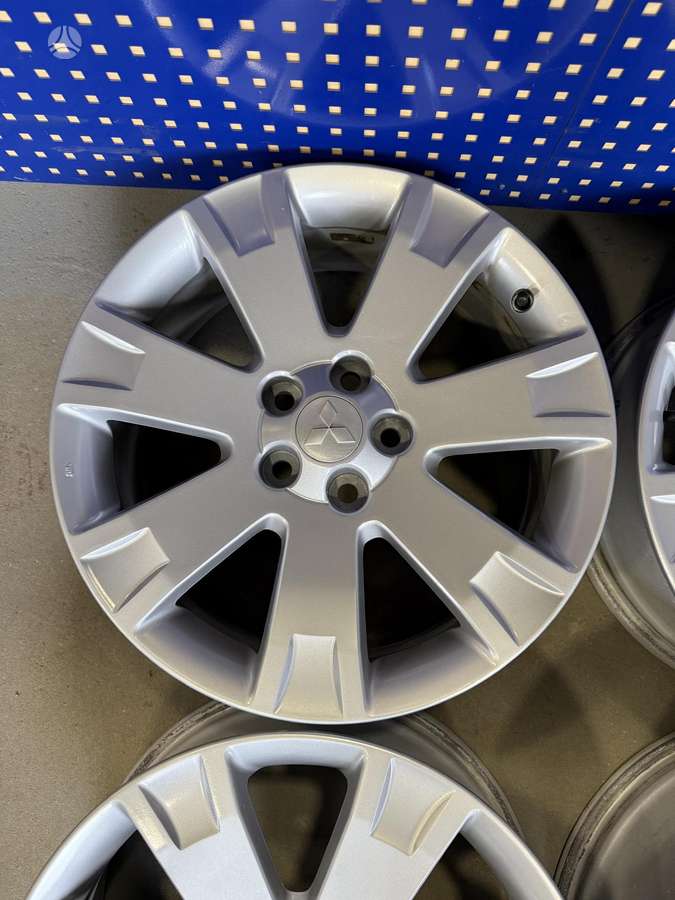 Mitsubishi, легкосплавные , R18