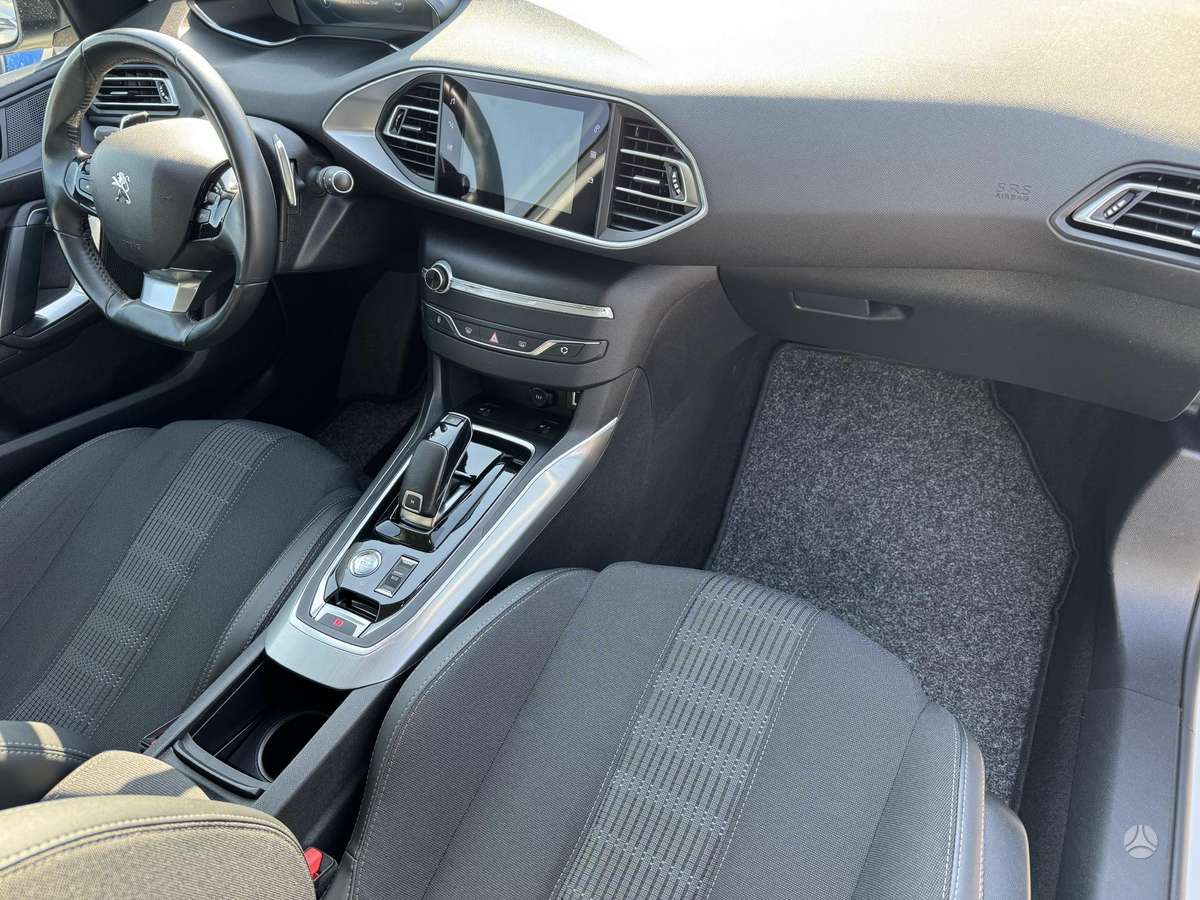 Peugeot 308 - 10