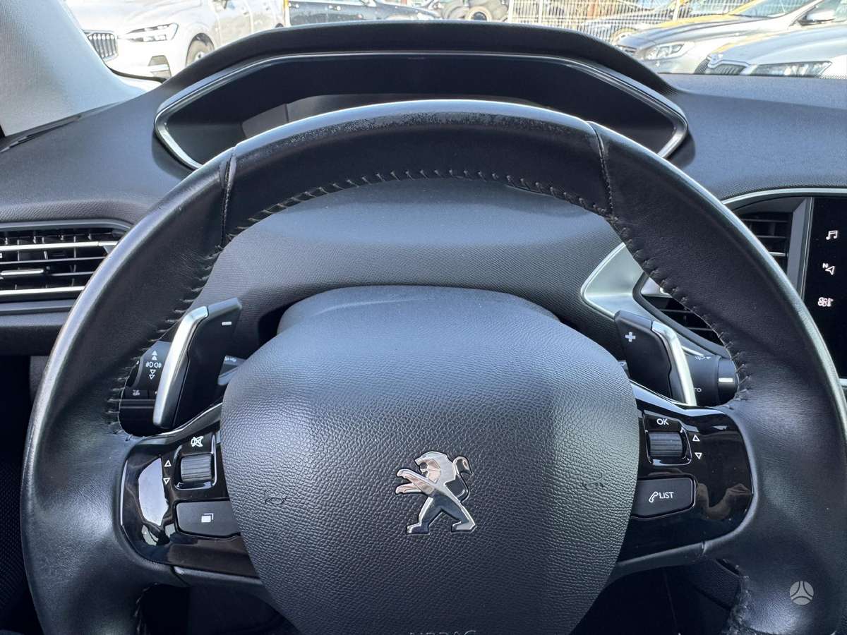 Peugeot 308 - 12