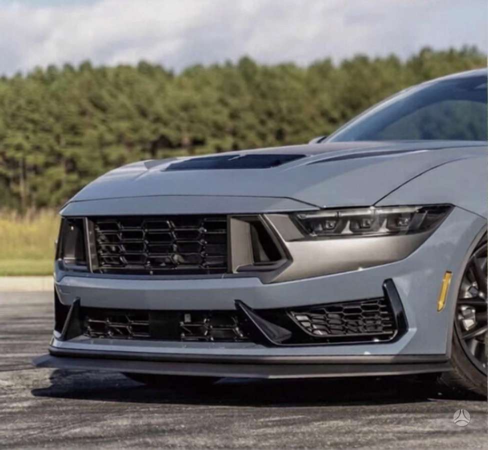Ford Mustang bumpers, front grill