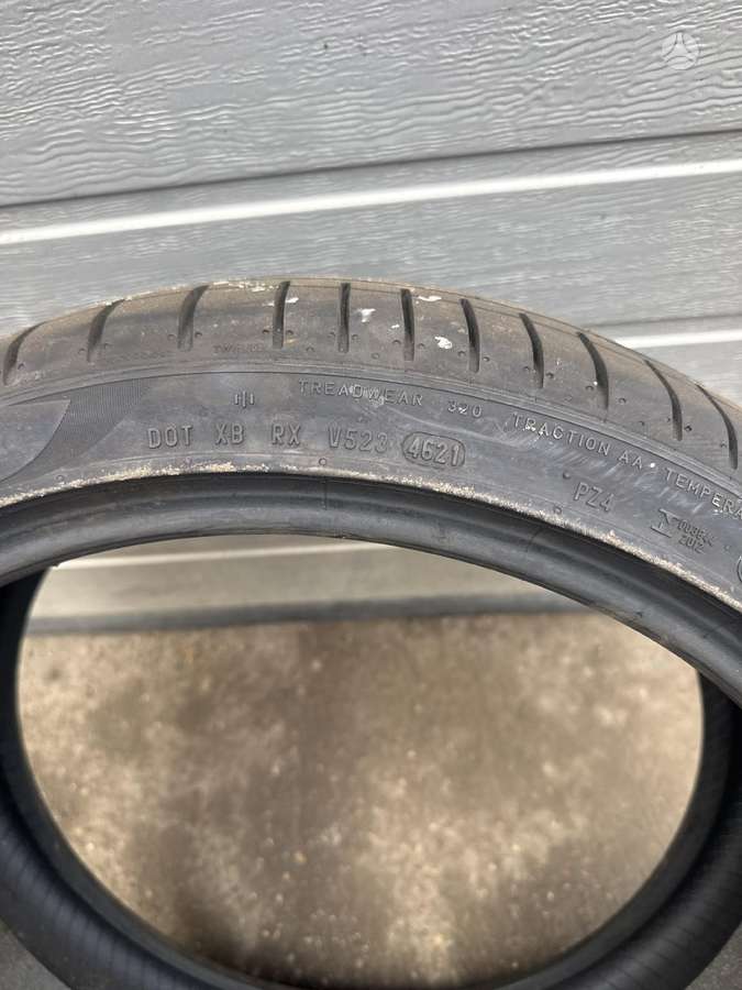 Pirelli PZERO, summer 255/35 R20