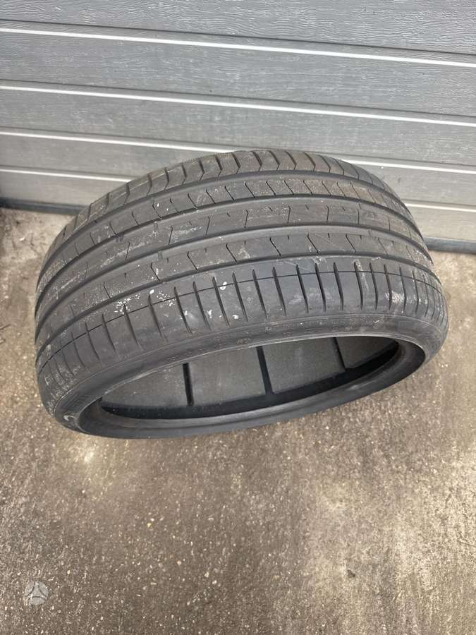 Pirelli PZERO, summer 255/35 R20