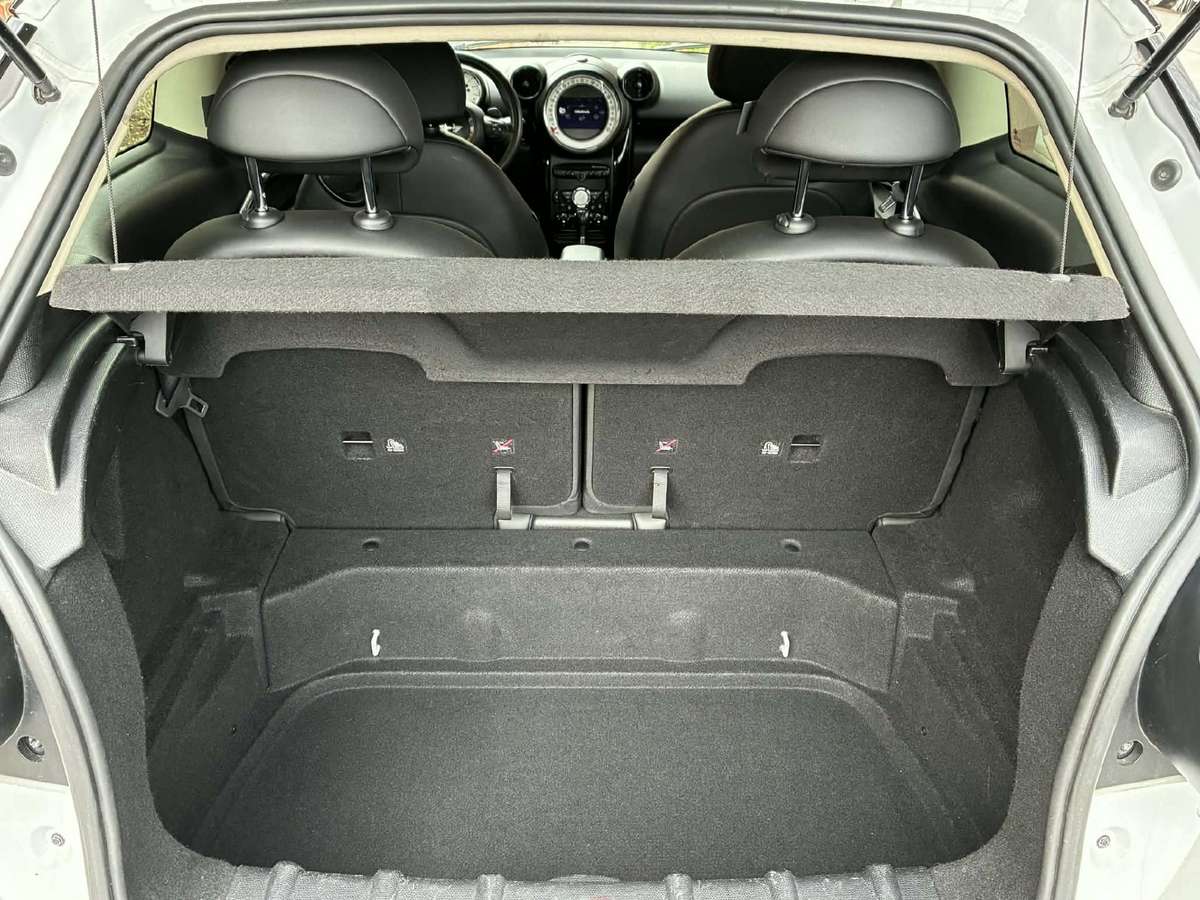Mini Cooper SD, 2.0 l., hatchback