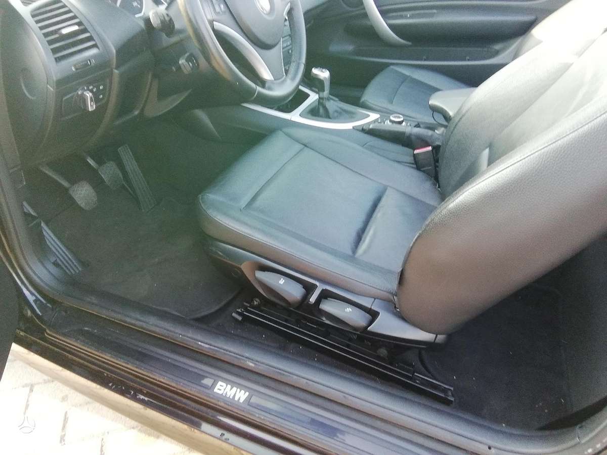 BMW 118, 2.0 l., convertible
