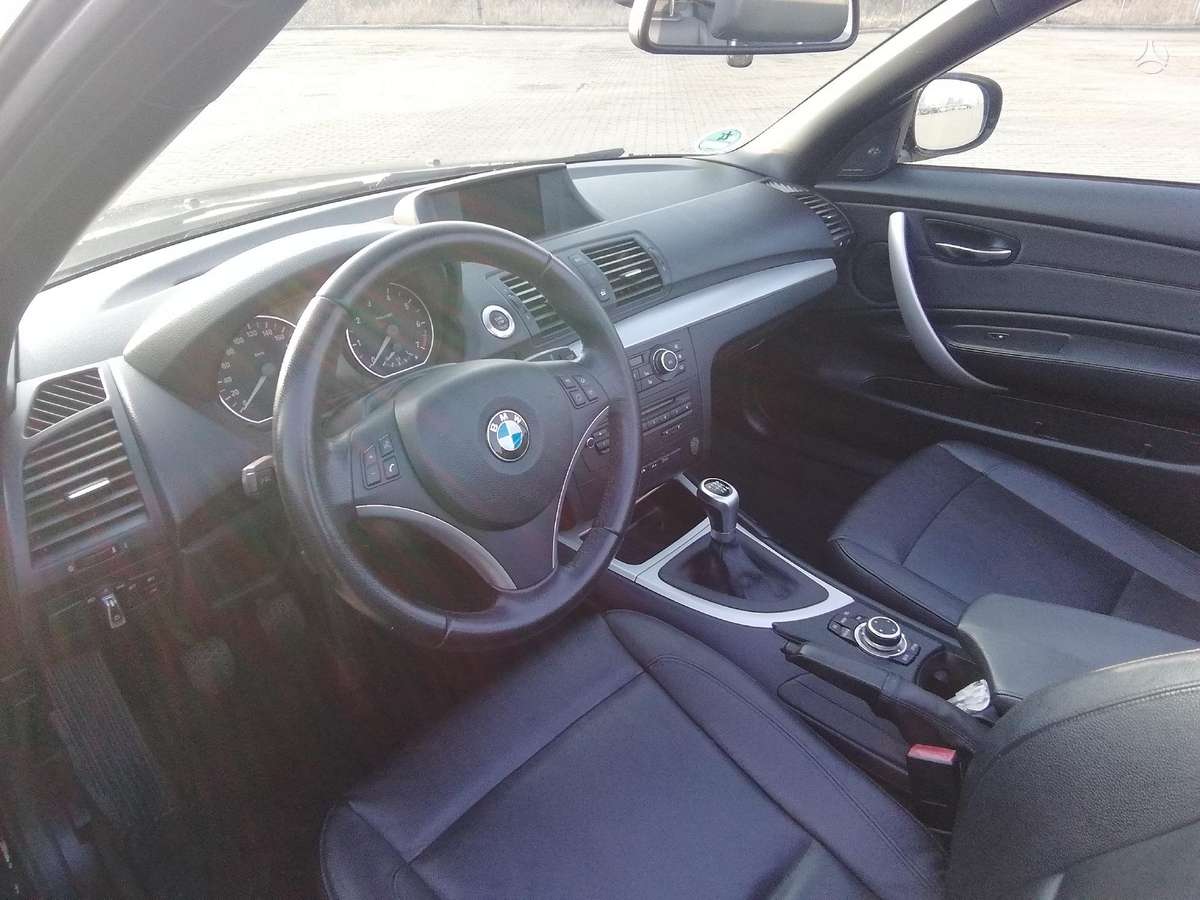 BMW 118, 2.0 l., convertible