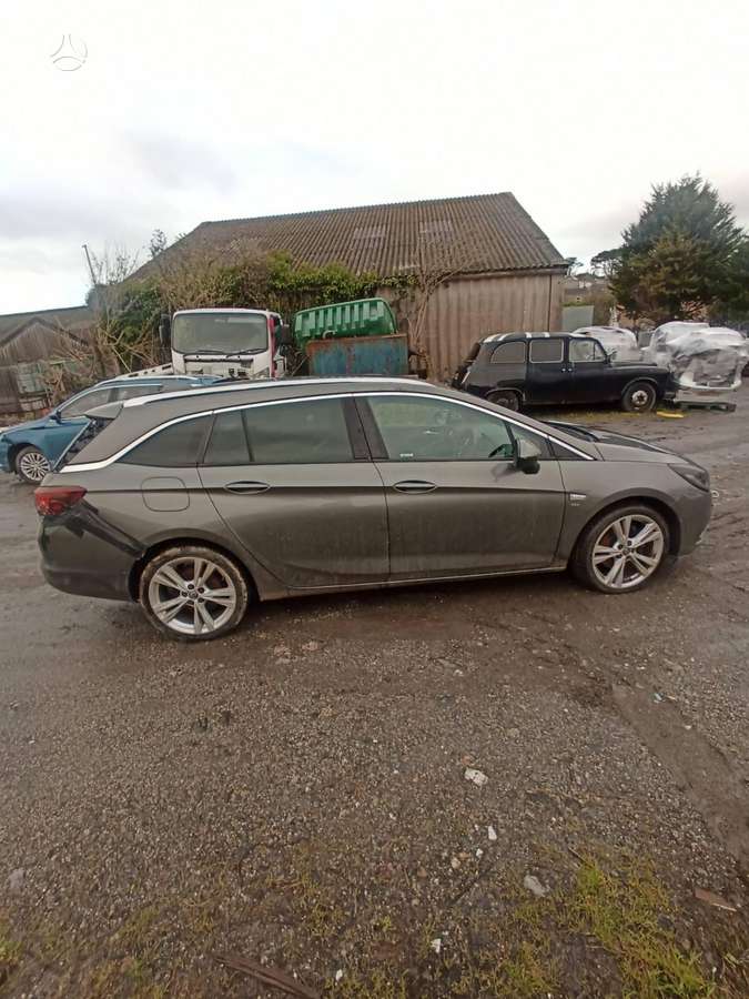 Opel Astra Auto dalimis iš anglijos
