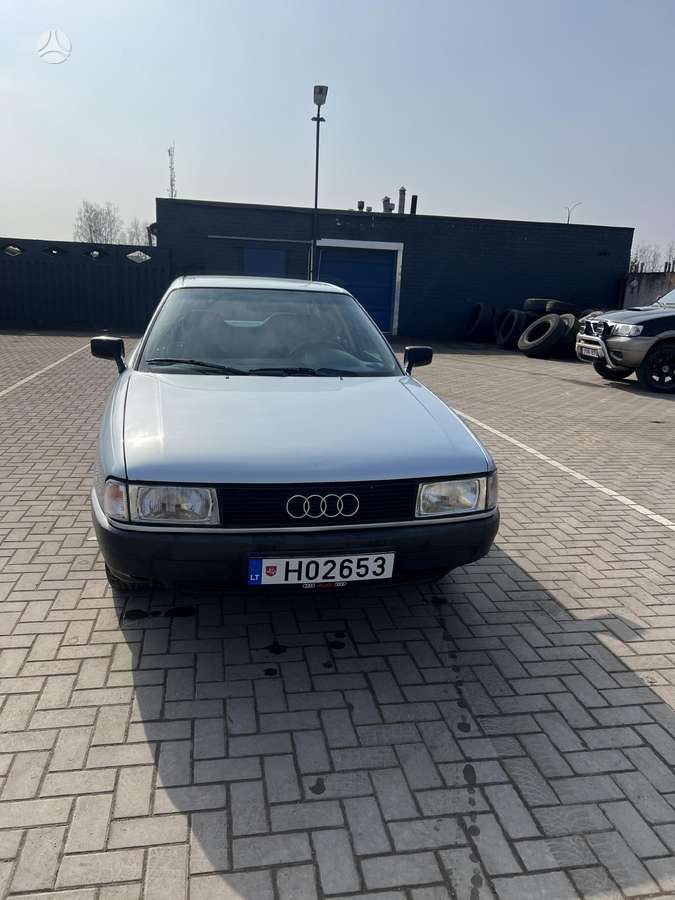 Audi 80, 1.8 l., Седан
