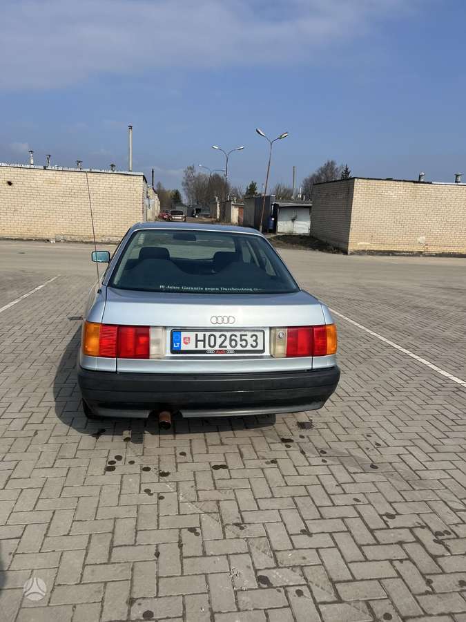 Audi 80, 1.8 l., Седан