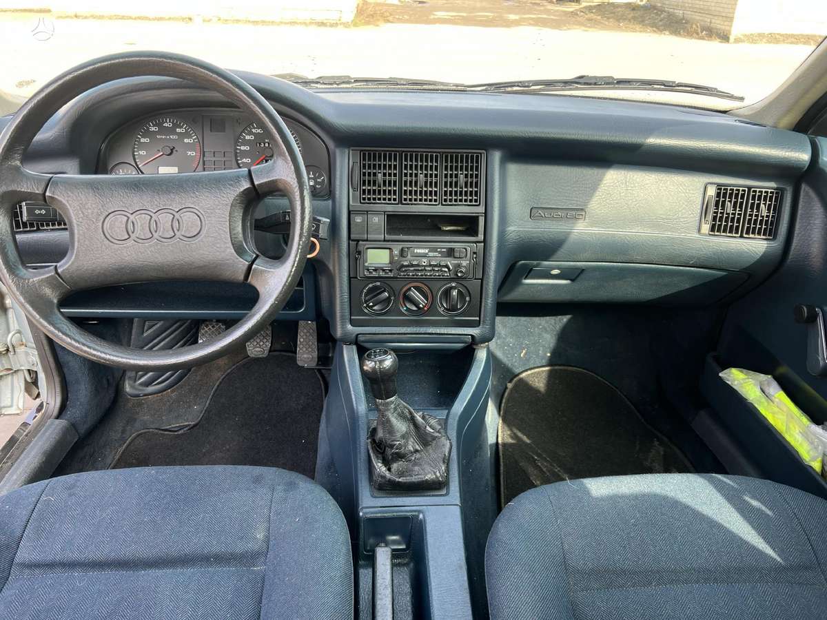 Audi 80, 1.8 l., Седан