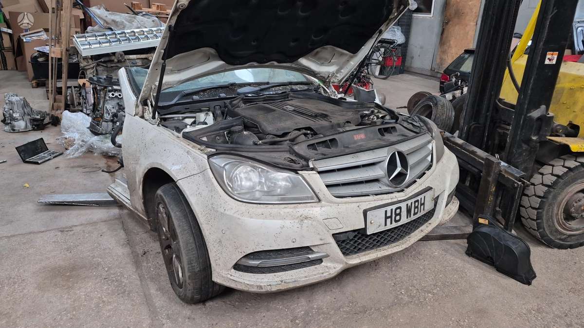 Mercedes-Benz C250