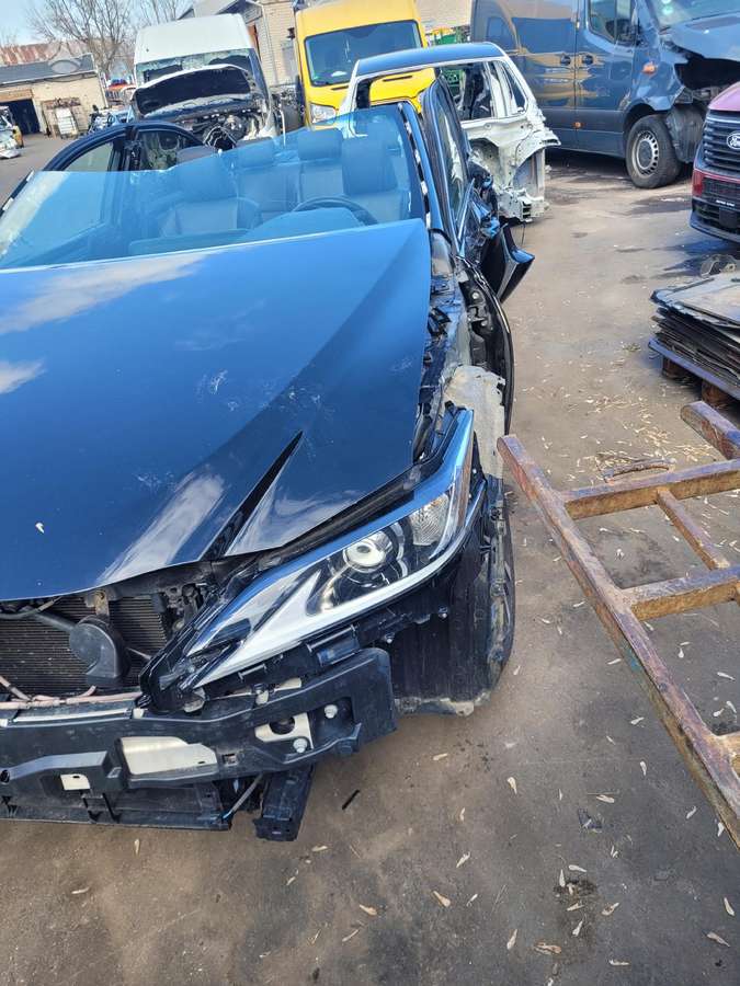 Lexus ES klasė